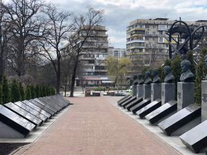 У Києві впорядкували меморіальний комплекс