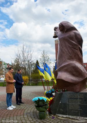 На Прикарпатті вклонилися ліквідаторам