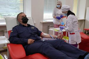 Донеччина: Судові охоронці стали донорами