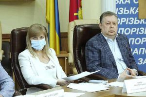 Поки перетягували ковдру, підкрався аварійний колапс