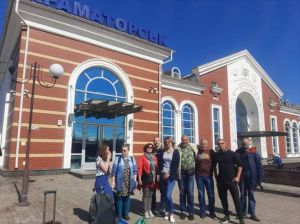 «І люди, і ляльки» —  зі Львова на Донеччину