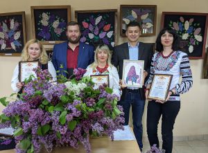 Рівненщина: У ці дні «Пересопниця» в бузку