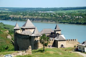 Протидіяти хаотичній забудові історичних міст новим законом