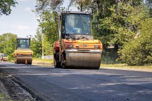 Дніпропетровщина: Упорядковують дороги в глибинці