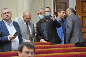 Уряд готується збільшити допомогу при народженні  чи усиновленні