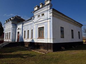 Хмельниччина: Особняк адвоката піде з аукціону
