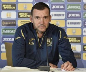 Футбол: Шевченко назвав лідерів