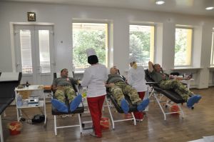 Мобільні госпіталі здійснили понад 400 заборів крові