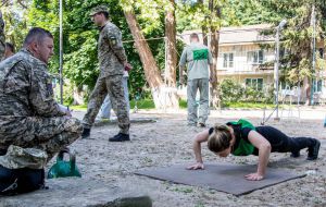 Оцінюють кандидатів на курси вищого керівного складу стратегічного рівня 