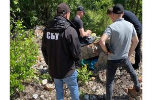Рівненщина: Виявили арсенал зброї