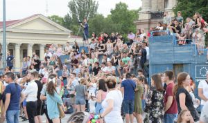 Миколаїв: Вчитимуться у... павільйоні