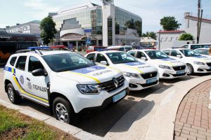 У Полтаві зустріли свято з сучасними автівками