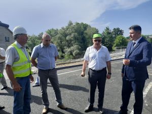 Прикарпаття: Міст у Стопчатові випробували автомобілісти
