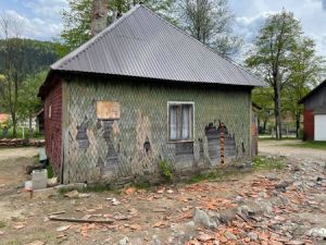 Закарпаття: Школа у Квасах шокує! 