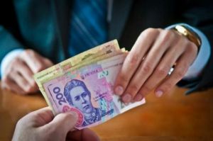 Одещина: Чиновників спіймали на хабарі