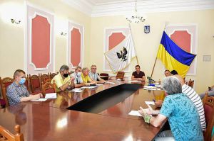 У Чернігові перенесуть братські могили