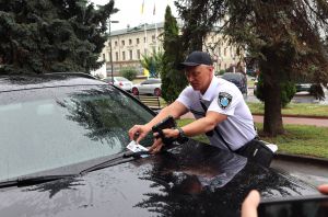 Хмельницький: За неправильну парковку доведеться платити