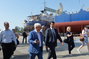 Дмитро Разумков: «Необхідно сконцентрувати увагу на виробництві та внутрішніх інвестиціях»
