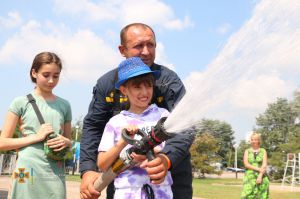 Донеччина: Малечу запросили у «Подорож до професії рятувальника»