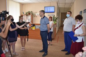 Луганщина: І права поміняти, і залізного коня зареєструвати