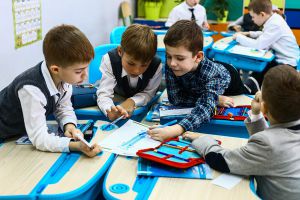 У Сумах допомагають підготуватися до школи
