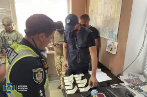Херсон: Злочинне угруповання викрили... у поліції