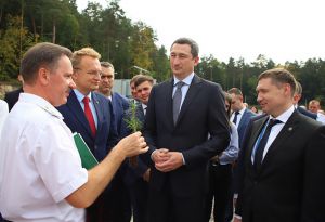 Відкрили інноваційний розсадницький комплекс