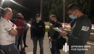 Луганщина: Комісар «допомагав» за гроші уникнути військової служби
