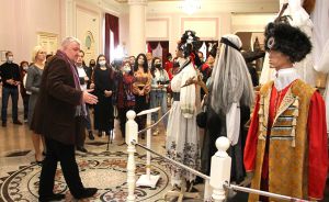Кропивницький: «Вересневі самоцвіти» кличуть на театральний вернісаж