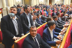 Верховна Рада ухвалила в цілому закон про олігархів