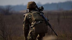 Поранено двох військових