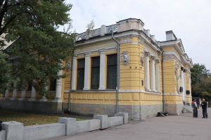 Дніпро: Туристів кличуть у парки