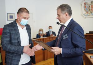 Вінниця: Автомобілі — захисникам країни