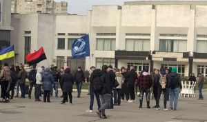У Сумах мітингують пасажири, бо подорожчав проїзд