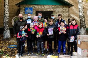 Донеччина: Подарунки вихованцям