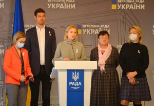 Рожевий жовтень нагадує, що через епідемію COVID-19 інші недуги не відступили
