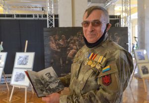 «Фронтовий Кобзар» від воїна-добровольця