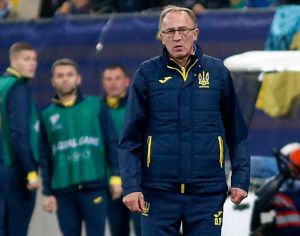 Футбол: Петраков тепер повноцінний тренер збірної