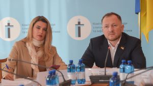 Це реформа чи зміна вивіски?