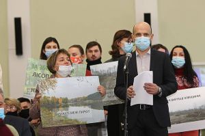 Протистояння на сесії 