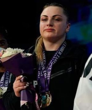 Важка атлетика: Аліна Марущак — абсолютна чемпіонка світу!