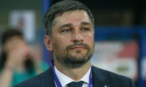 Футбол: Матчі перенесуть