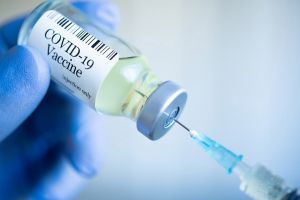Почали робити додаткове щеплення від COVID-19