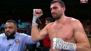 Бокс: Черговий успіх непереможного 