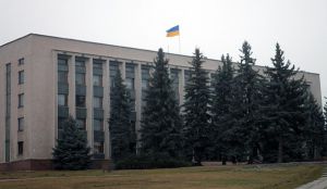 Хто піде у відставку: рада чи голова