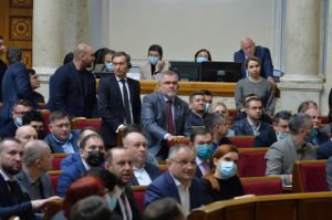 У центрі уваги народних депутатів — національна безпека і соціальний захист