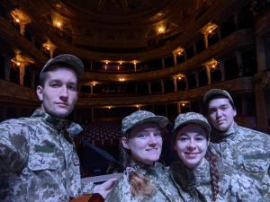 Колискова з Вінниці для Парижа