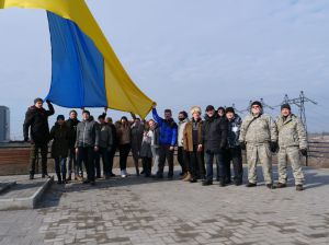 Високо над Хортицею замайорів синьо-жовтий стяг