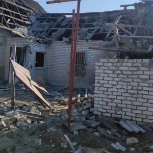 У Кремінній рашисти розстріляли з танка будинок для літніх людей - 56 загиблих 