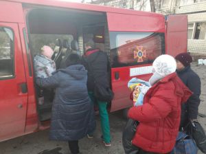 Міста під вогнем, але з українським прапором